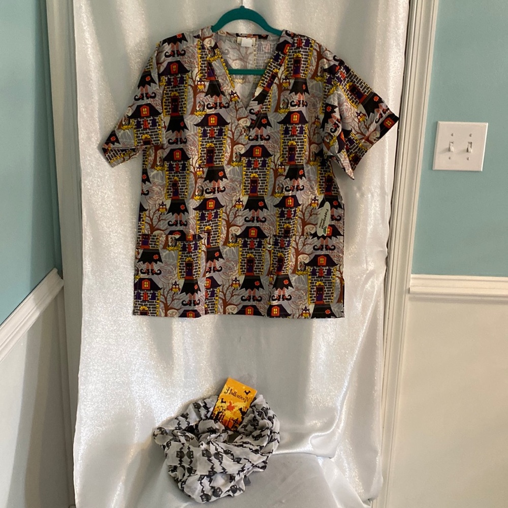 Halloween scrub top.land infinity scarf